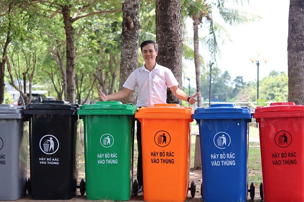 Thùng rác Thuận Thiên