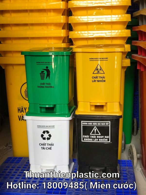 thùng rác nắp lật trung cty Thuận Thiên Plastic