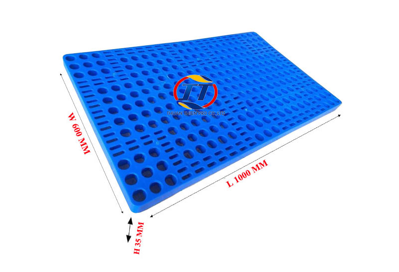 pallet-nhựa-chân-không-lót-sàn